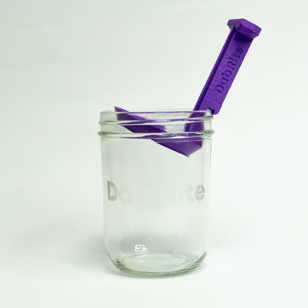 Dab Rite Magic’s Traveling Dunk Jar Station